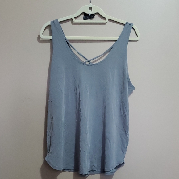 Gray Tank Top Size Large - Picture 1 of 4